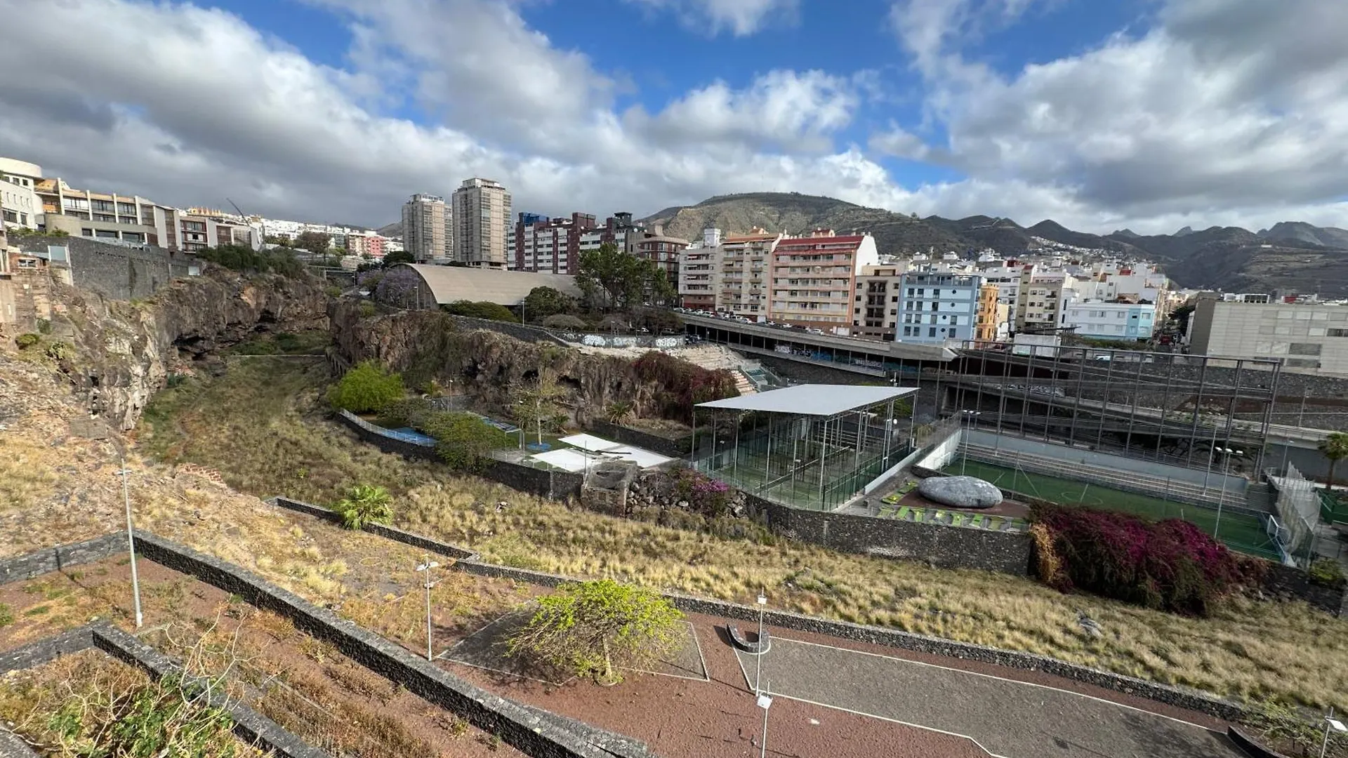 Apartament In S/C Tenerife Center For 4 Persons Santa Cruz de Tenerife 0*,  España